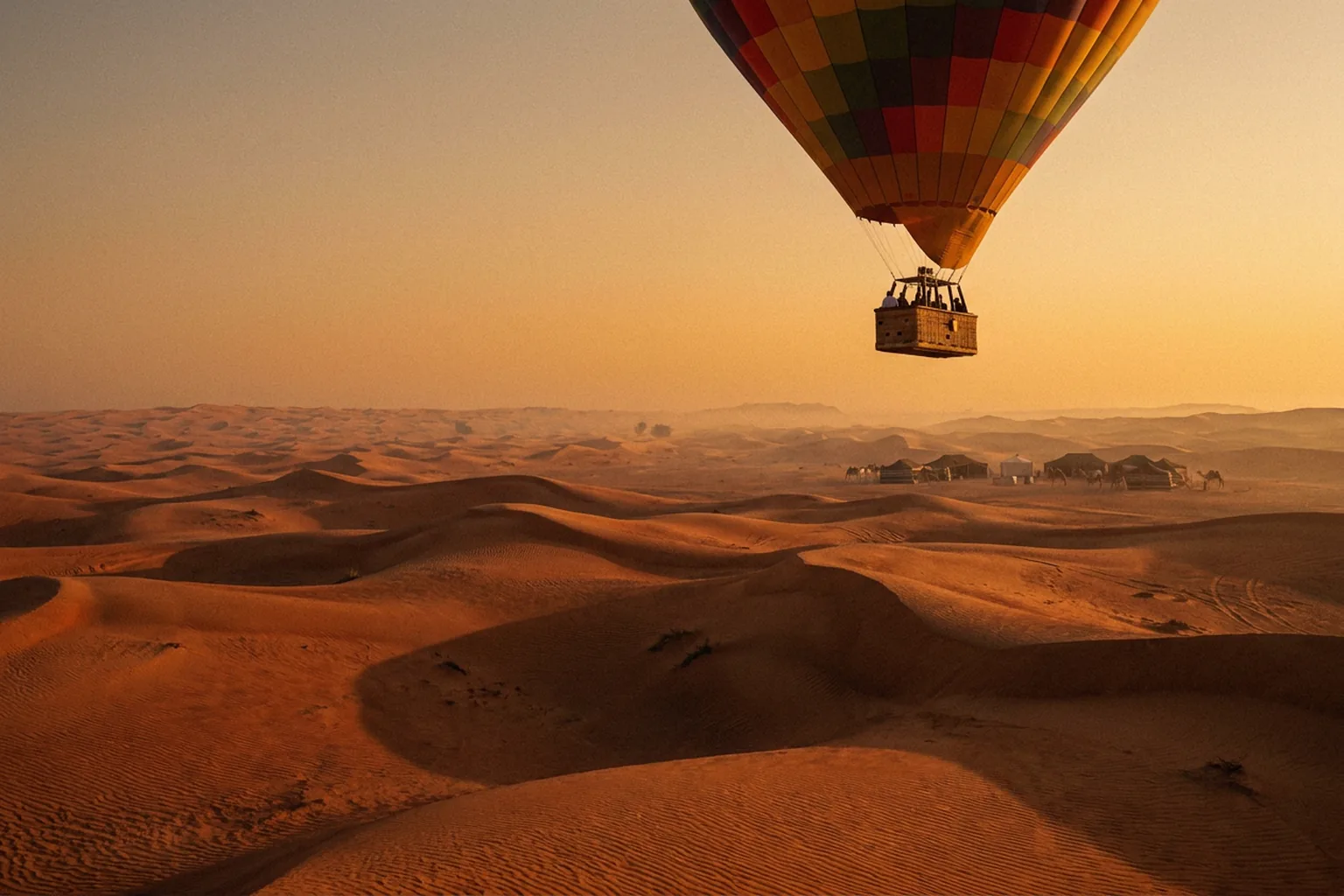 Balloon + سفاري الصحراء Combo Dubai - Dubai desert celebration